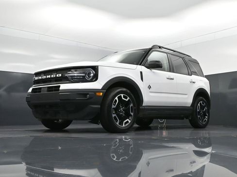 Used 2022 Ford Bronco Sport Outer Banks w/ Tech Package image 39
