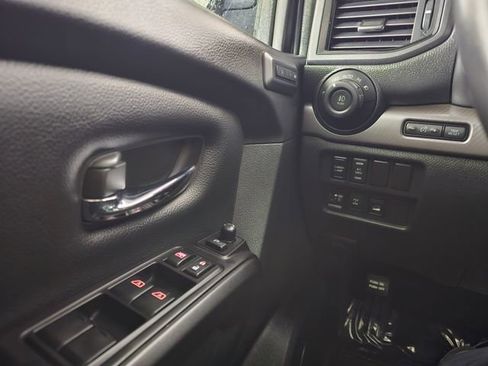 Used 2020 Nissan Titan PRO-4X w/ Pro-4x Convenience Package image 36