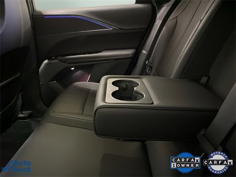Used 2024 Cadillac Lyriq Luxury image 62