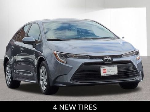 Used 2024 Toyota Corolla LE FWD image 3