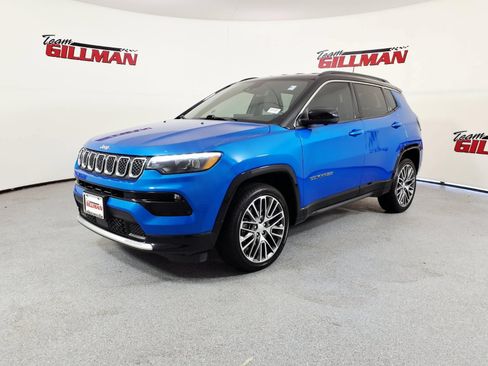 Used 2023 Jeep Compass Limited w/ Elite Group AWD/4WD image 3