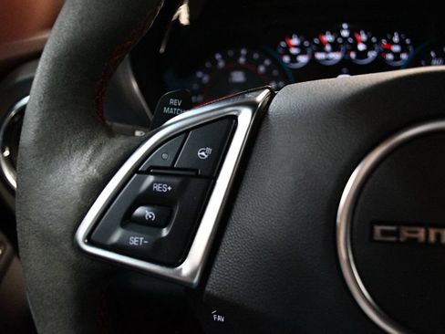 Used 2018 Chevrolet Camaro ZL1 RWD image 35