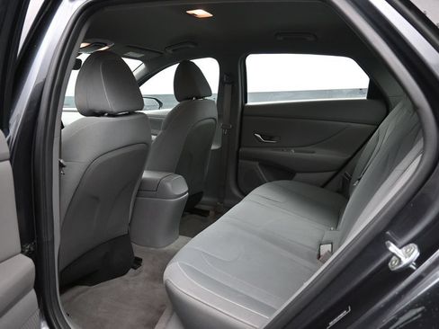 Used 2023 Hyundai Elantra SEL w/ Convenience Package FWD image 25