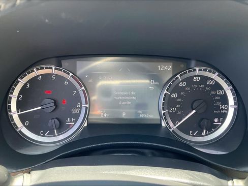 Used 2023 Toyota Highlander XLE FWD image 26