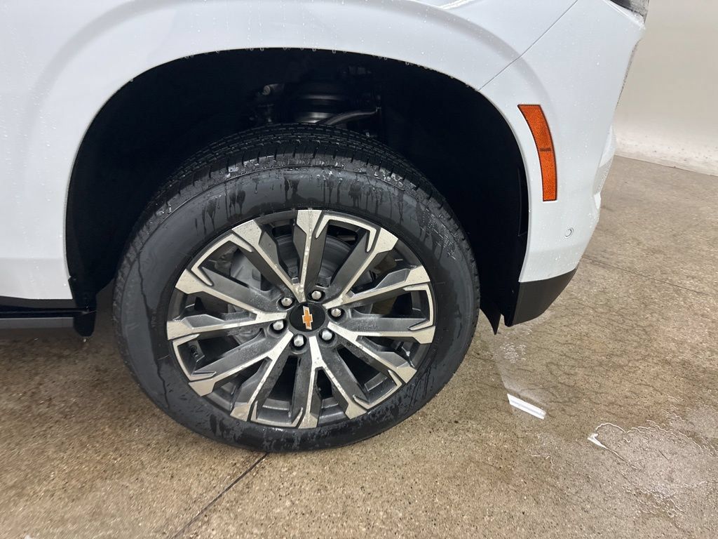 New 2026 Chevrolet Tahoe High Country AWD/4WD image 15