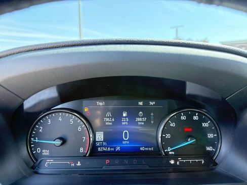 Used 2021 Ford Explorer XLT w/ Equipment Group 202A RWD image 14