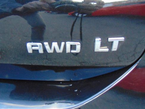 Used 2022 Chevrolet Equinox LT AWD/4WD image 17