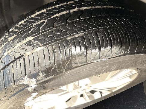 Used 2023 Ford Explorer Limited image 39