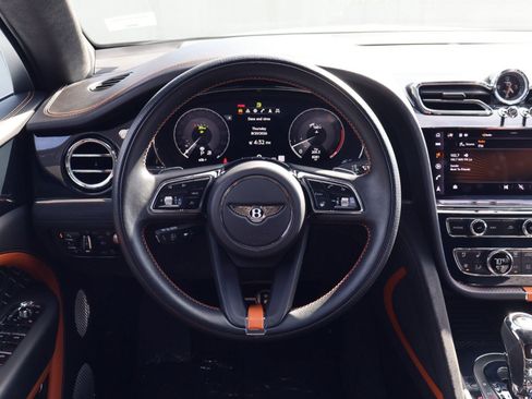 Certified 2023 Bentley Bentayga Speed AWD/4WD image 14