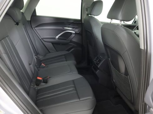 Certified 2025 Audi Q5 Premium w/ Convenience Package AWD/4WD image 14