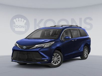 New 2025 Toyota Sienna XLE