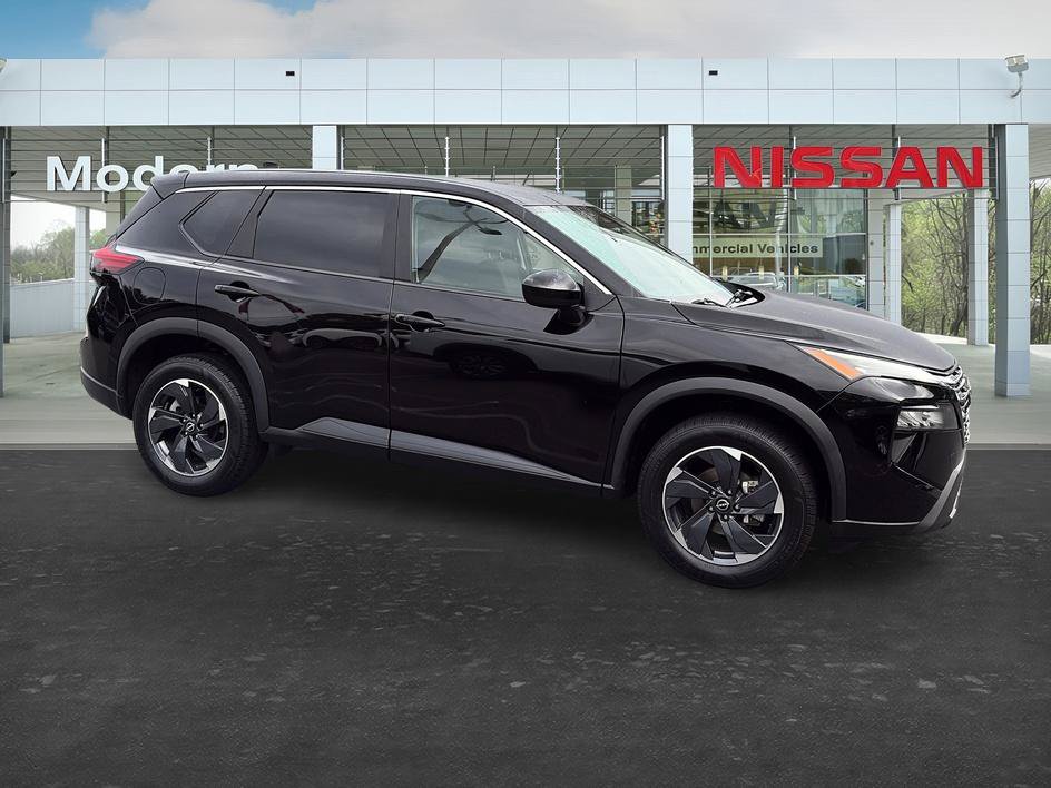 Certified 2025 Nissan Rogue SV FWD image 6