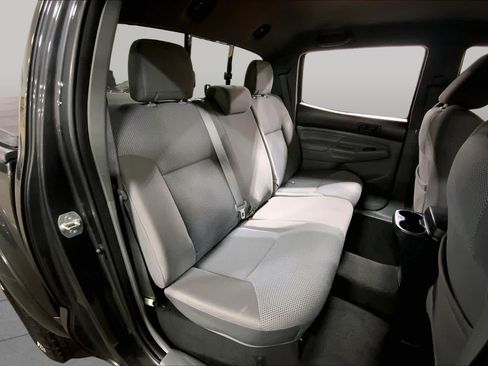 Used 2012 Toyota Tacoma 4x4 Double Cab w/ TRD Off-Road Pkg image 19