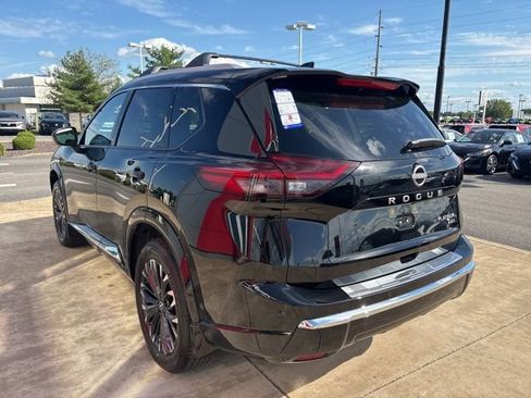 New 2026 Nissan Rogue Platinum w/ Platinum Premium Package image 8