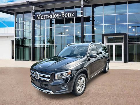 Used 2023 Mercedes-Benz GLB 250 w/ Premium Package image 1