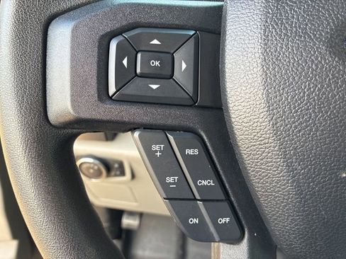 Used 2016 Ford F150 XLT w/ Trailer Tow Package image 29