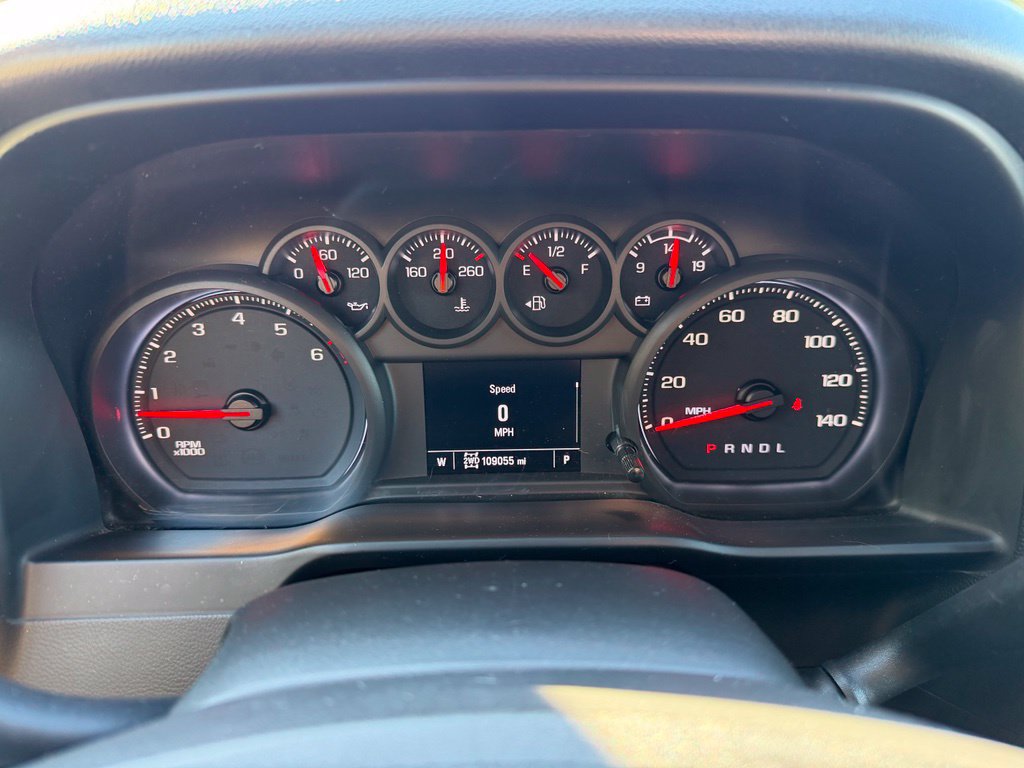 Used 2021 Chevrolet Silverado 2500 Custom w/ Custom Value Package AWD/4WD image 19