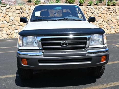Used 1998 Toyota Tacoma 4x4 Xtracab V6 w/ Convenience Pkg image 13