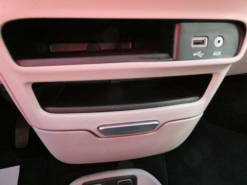 Used 2017 Chrysler Pacifica Touring-L image 30