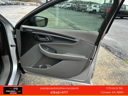 Used 2017 Chevrolet Impala LT image 34