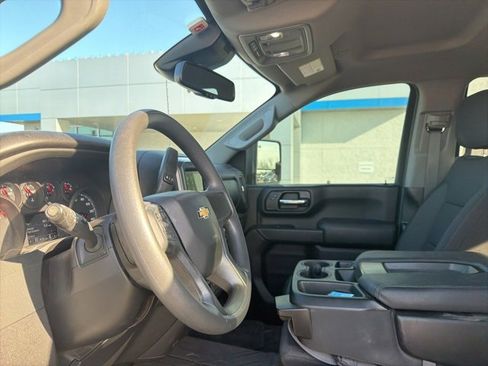 Used 2024 Chevrolet Silverado 2500 Custom w/ Custom Value Package image 40