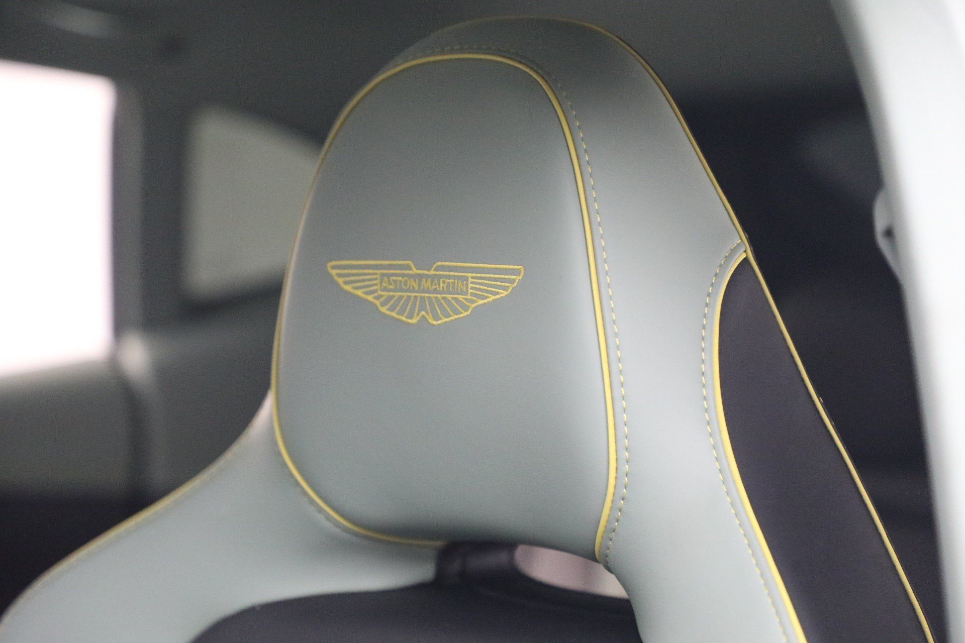 Used 2025 Aston Martin DBX 707 AWD/4WD image 20