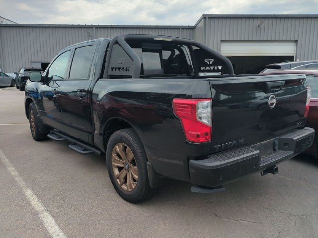 Used 2024 Nissan Titan SV w/ SV Bronze Edition Package RWD image 4