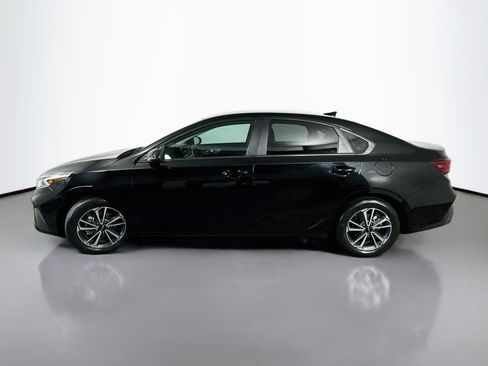 Certified 2024 Kia Forte LXS w/ LXS Technology Package FWD image 4