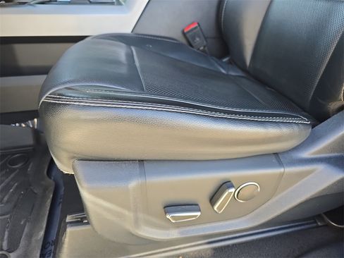 Used 2019 Ford F350 Lariat w/ Lariat Value Package image 29