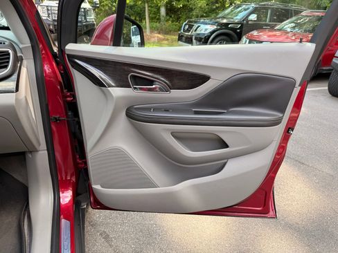 Used 2015 Buick Encore Leather FWD image 21