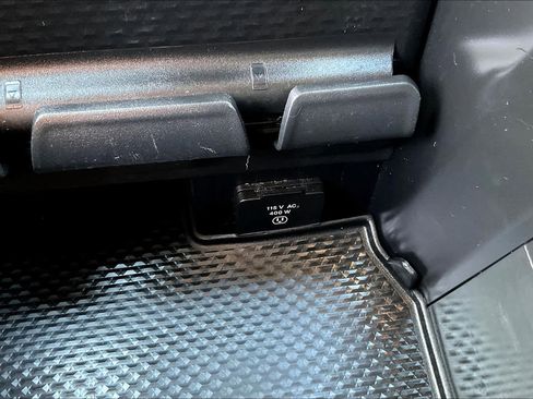Used 2020 RAM 1500 Big Horn AWD/4WD image 35
