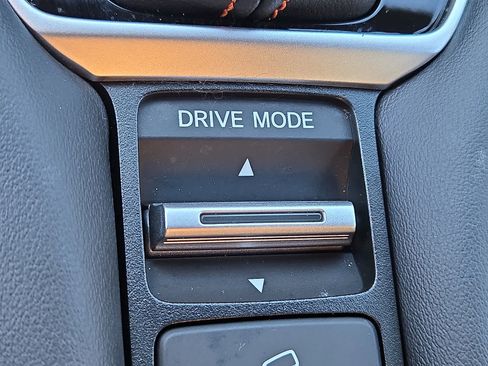 Certified 2025 Honda HR-V Sport image 25