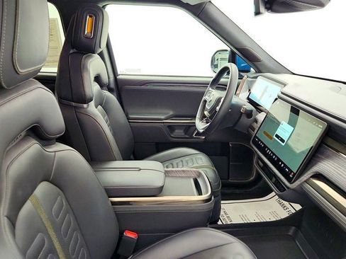 Used 2022 Rivian R1T Adventure image 23