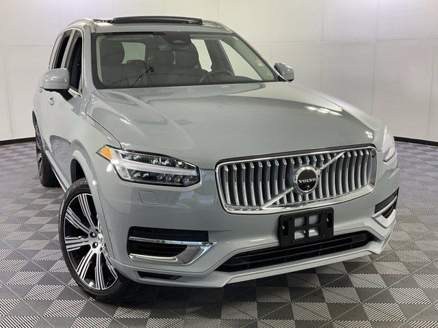 Certified 2025 Volvo XC90 T8 Plus AWD/4WD image 42