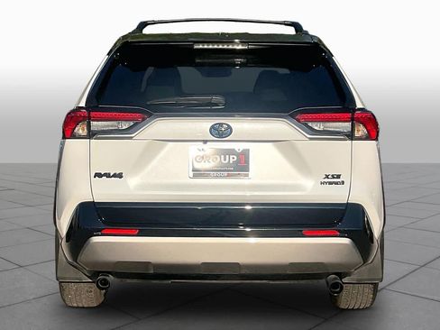 Used 2024 Toyota RAV4 XSE AWD/4WD image 5
