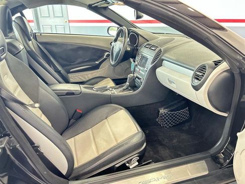 Used 2006 Mercedes-Benz SLK 55 AMG image 21