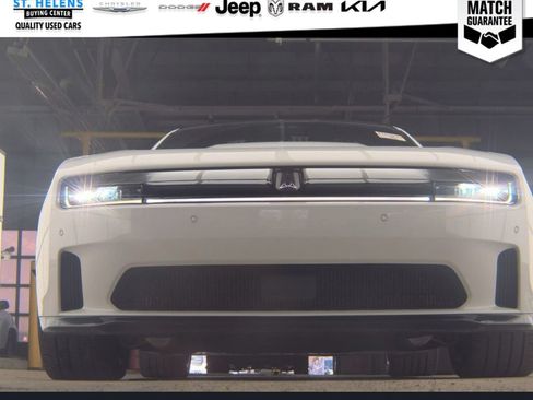 Used 2024 Dodge Charger Daytona Scat Pack w/ Plus Group AWD/4WD image 4