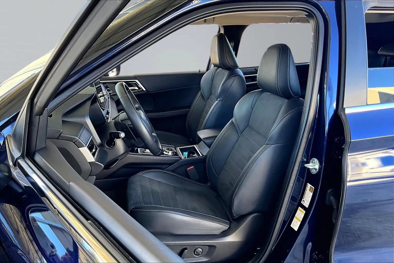 Used 2024 Mitsubishi Outlander SE AWD/4WD image 18