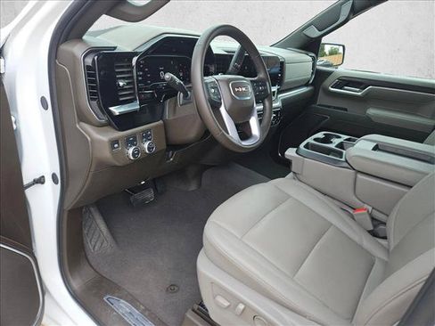 Certified 2025 GMC Sierra 1500 SLT AWD/4WD image 15
