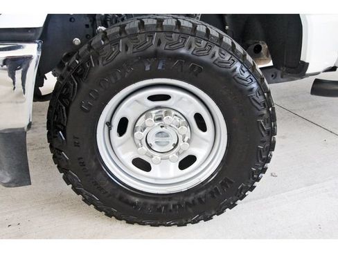 Used 2023 Ford F250 XL w/ 360-Degree Camera Package AWD/4WD image 24