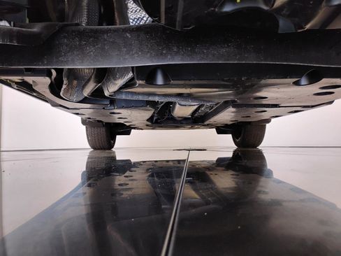 Used 2025 Nissan Kicks SR w/ Illumination Package image 90