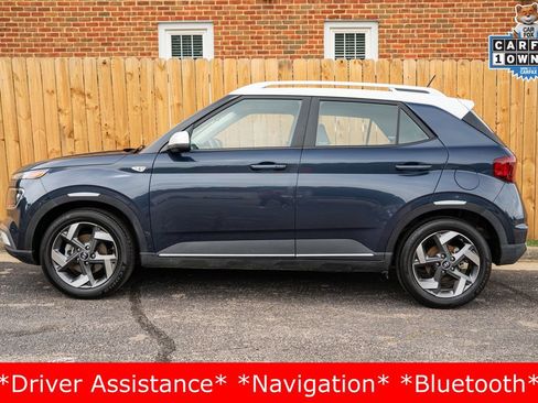 Used 2024 Hyundai Venue Limited FWD image 10