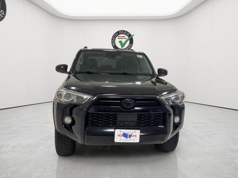 Used 2020 Toyota 4Runner SR5 Premium AWD/4WD image 8