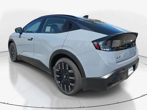 New 2026 Nissan Leaf Platinum+ w/ Cargo Package (Platinum+) image 7