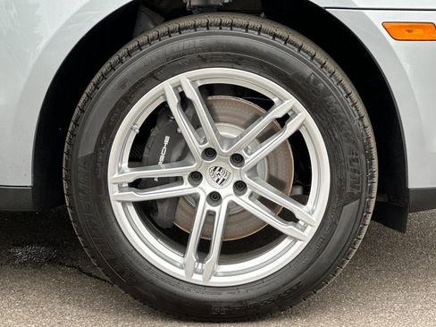 New 2026 Porsche Macan image 42