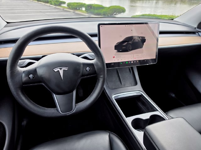 Used 2023 Tesla Model Y Long Range AWD/4WD image 28