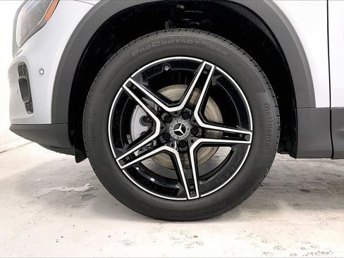 New 2026 Mercedes-Benz GLB 250 4MATIC image 11