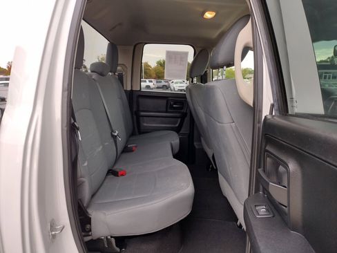 Used 2016 RAM 1500 ST w/ SXT Appearance Group image 8