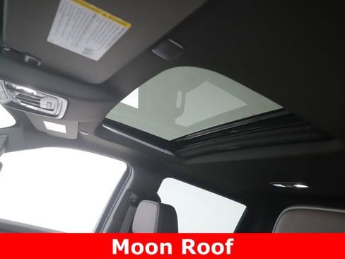 Used 2025 GMC Sierra 2500 Denali w/ Denali Reserve Package AWD/4WD image 18