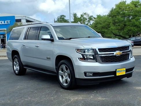 Used 2018 Chevrolet Suburban LT w/ Texas Edition Package image 3